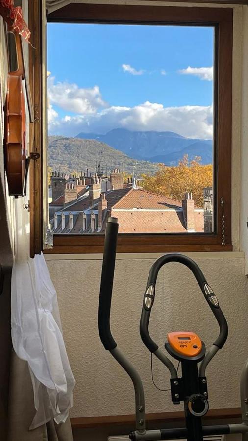 Cosy And Calm In Grenoble City Heart With Free And Large Parking Q-Park Chavant Ngoại thất bức ảnh