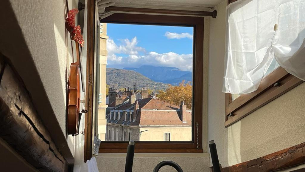 Cosy And Calm In Grenoble City Heart With Free And Large Parking Q-Park Chavant Ngoại thất bức ảnh