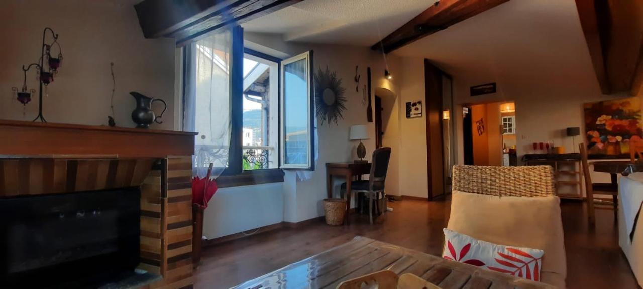 Cosy And Calm In Grenoble City Heart With Free And Large Parking Q-Park Chavant Ngoại thất bức ảnh